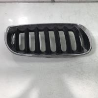Grille de calandre droite