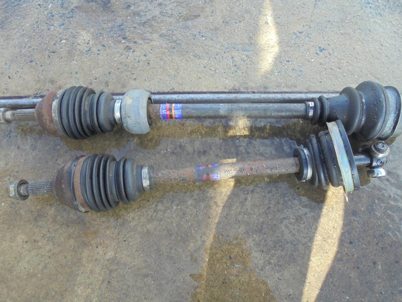 Cardan gauche (transmission)