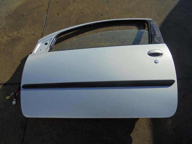 Porte avant gauche