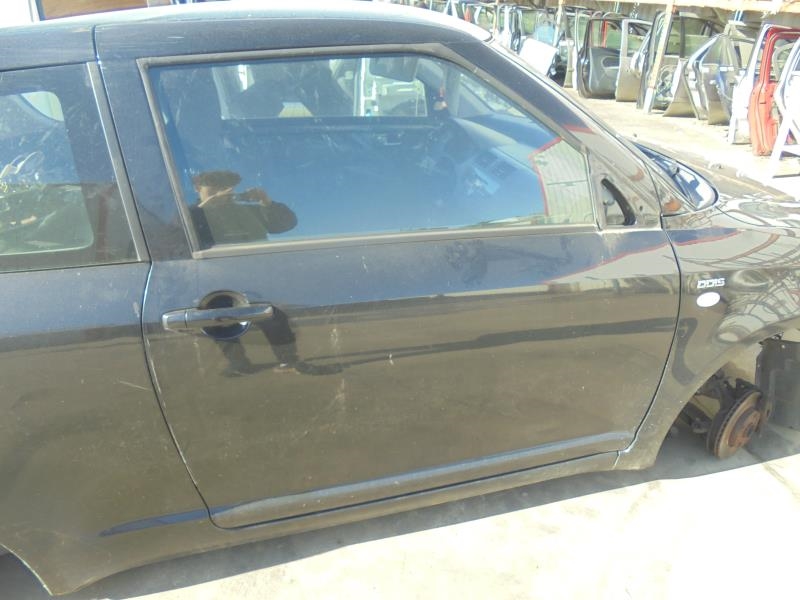 Porte avant droit