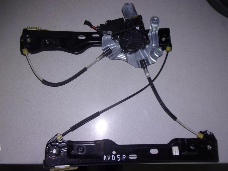 Leve vitre electrique avant droit