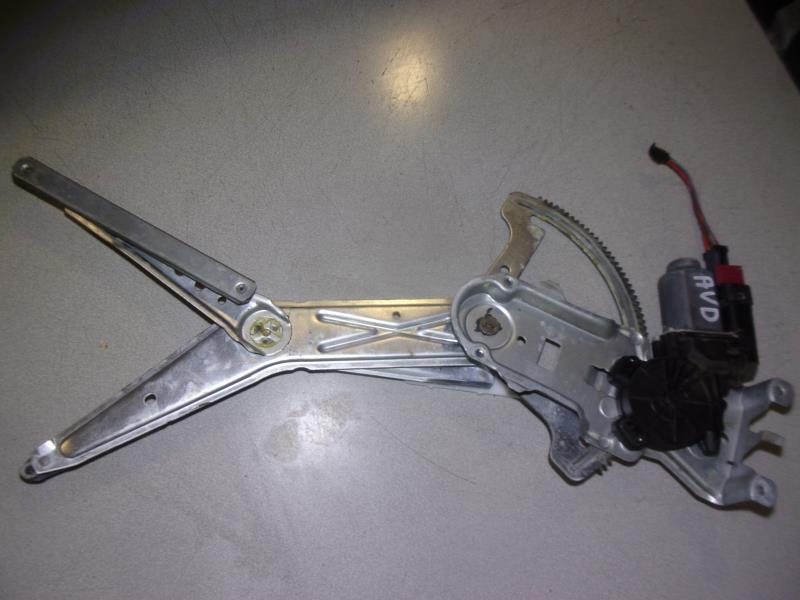 Leve vitre electrique avant droit
