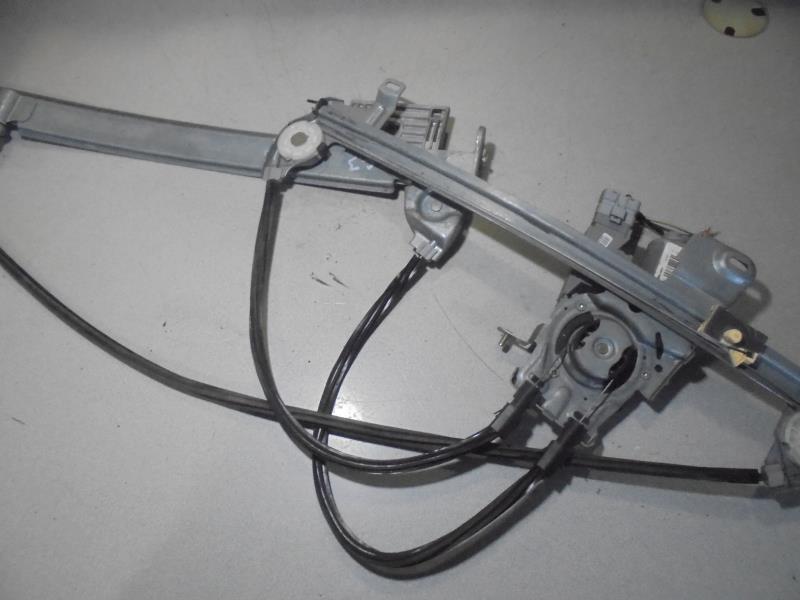 Leve vitre electrique avant droit