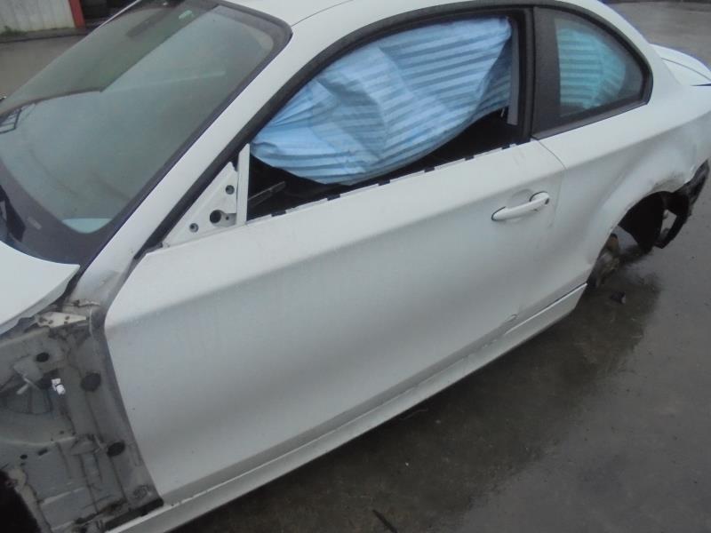 Porte avant gauche