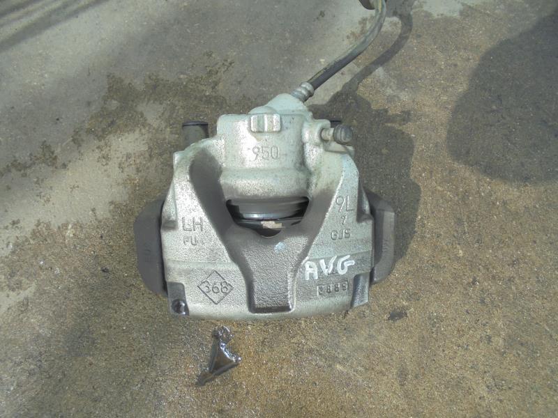 Etrier avant gauche (freinage)