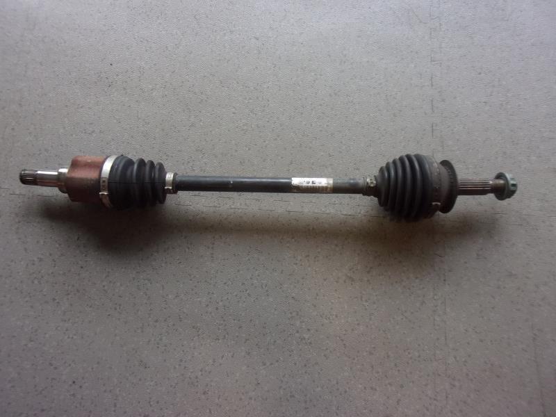Cardan gauche (transmission)
