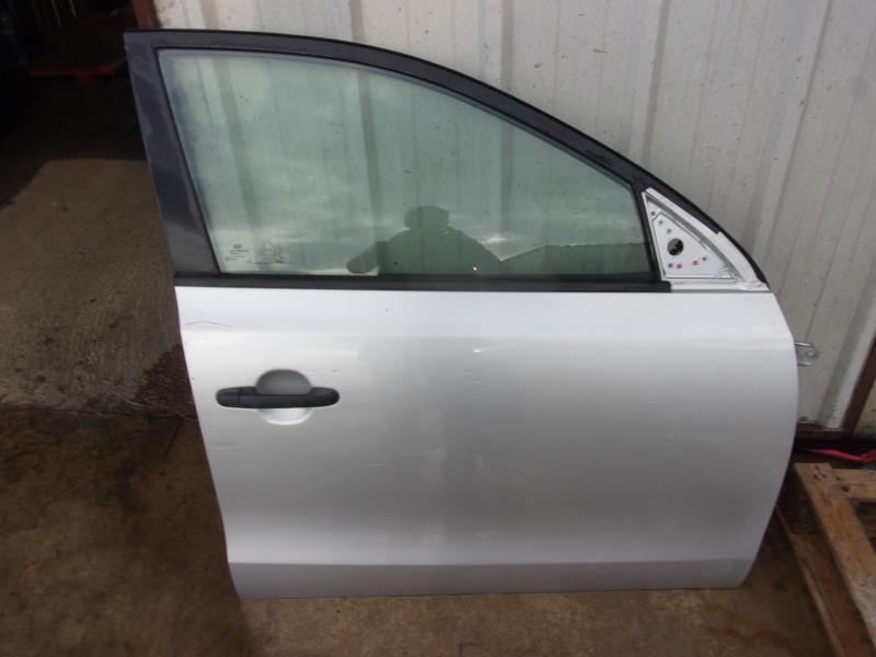 Porte avant droit
