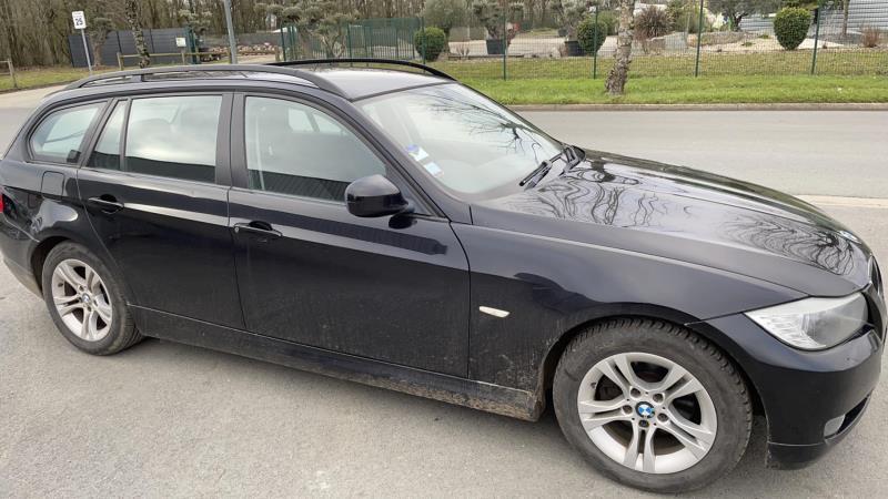 Leve vitre electrique avant droit