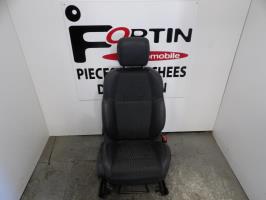 Siege avant droit