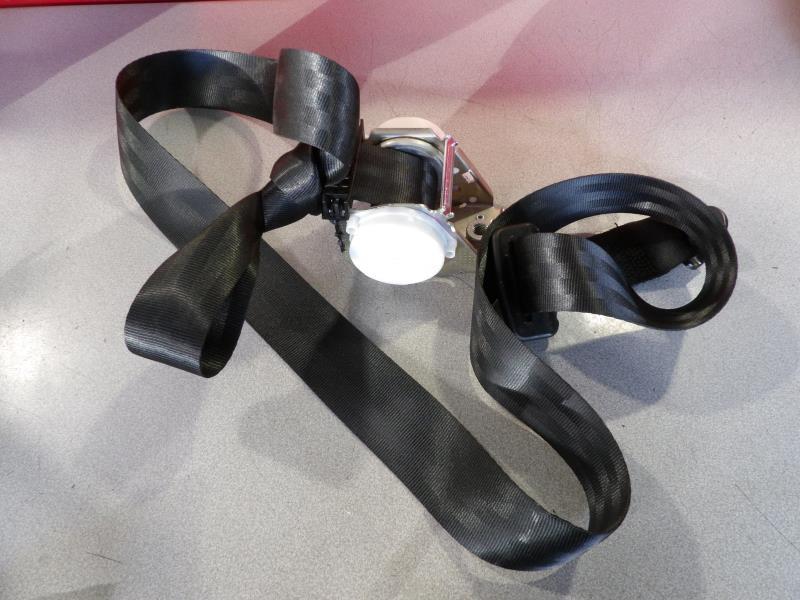 Ceinture arriere droit