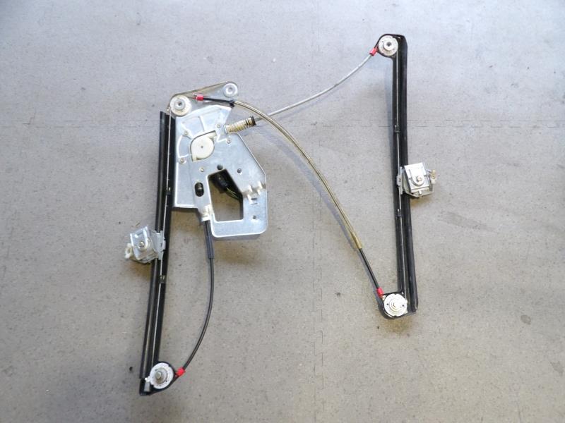 Leve vitre electrique avant droit