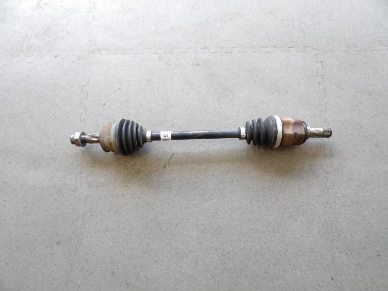 Cardan gauche (transmission)