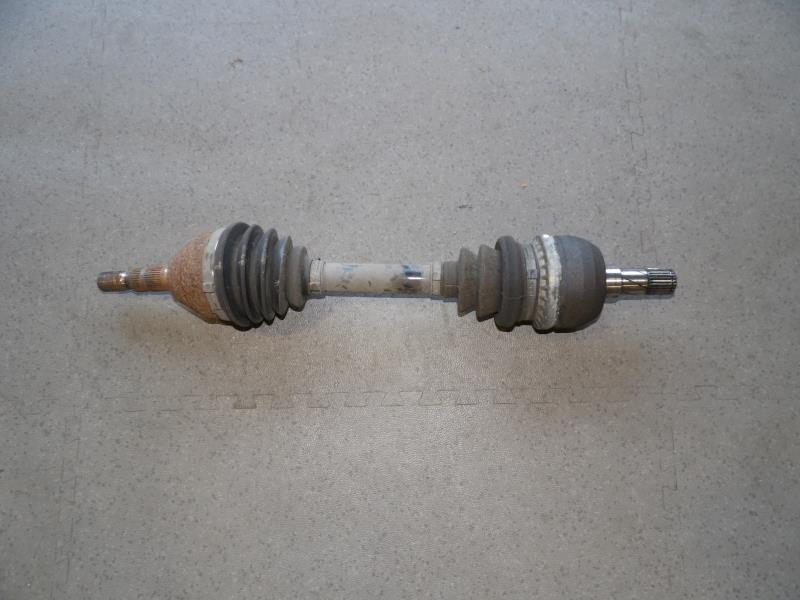 Cardan gauche (transmission)