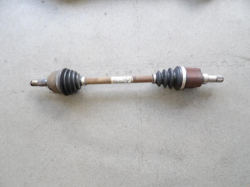 Cardan gauche (transmission)