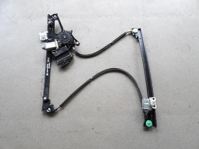 Leve vitre electrique avant droit
