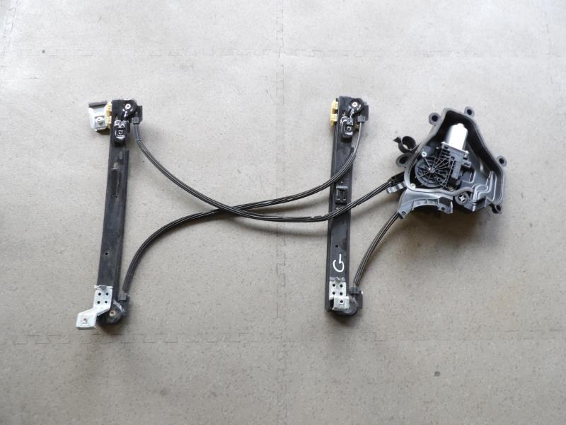 Leve vitre electrique avant gauche