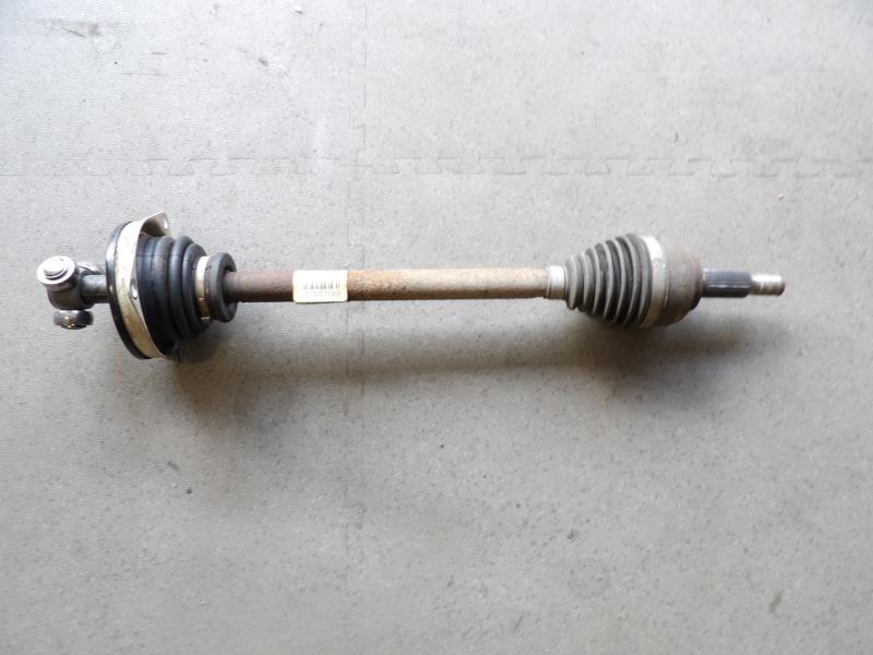 Cardan gauche (transmission)