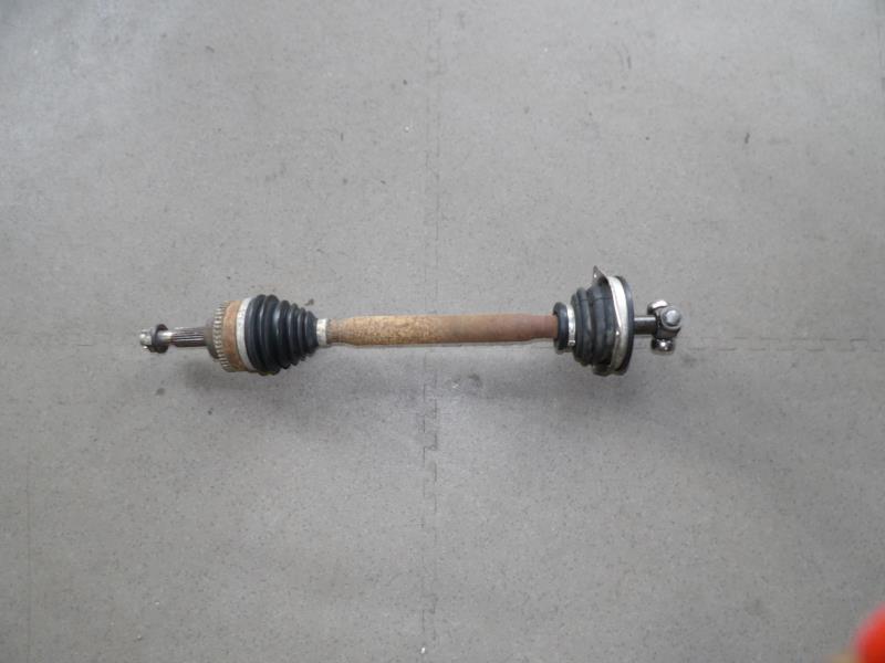 Cardan gauche (transmission)