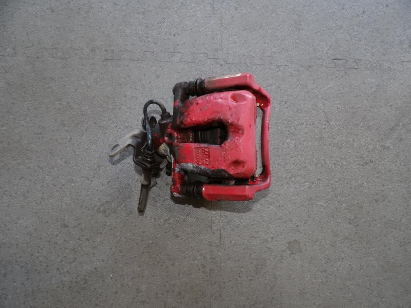 Etrier arriere droit (freinage)