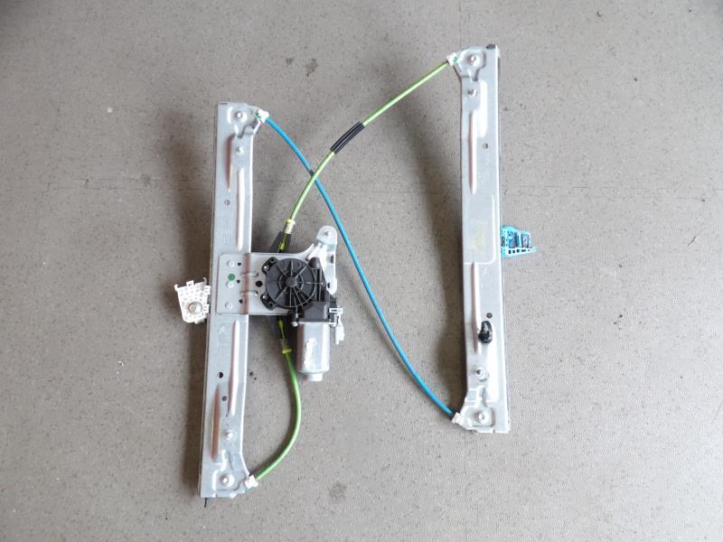 Leve vitre electrique avant droit