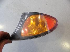 Optique avant secondaire gauche (feux)(clignotant)