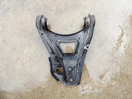 Triangle avant droit