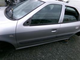 Porte avant gauche