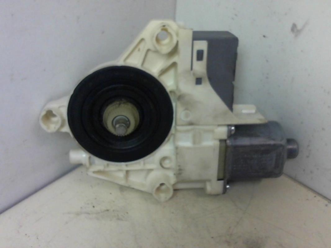 Moteur leve vitre arriere droit