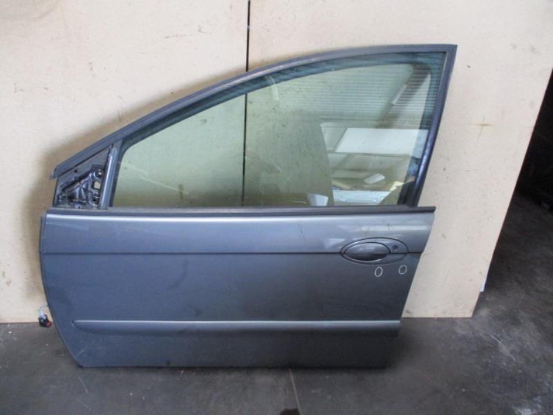 Porte avant gauche