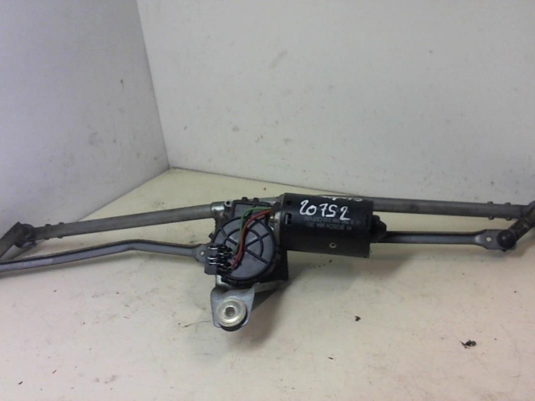 Moteur essuie glace avant