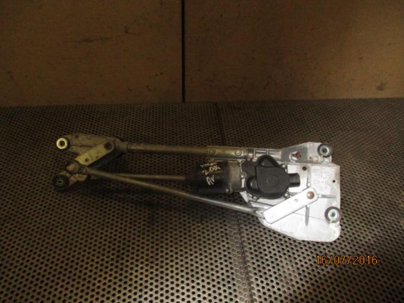 Moteur essuie glace avant
