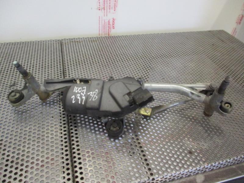 Moteur essuie glace avant