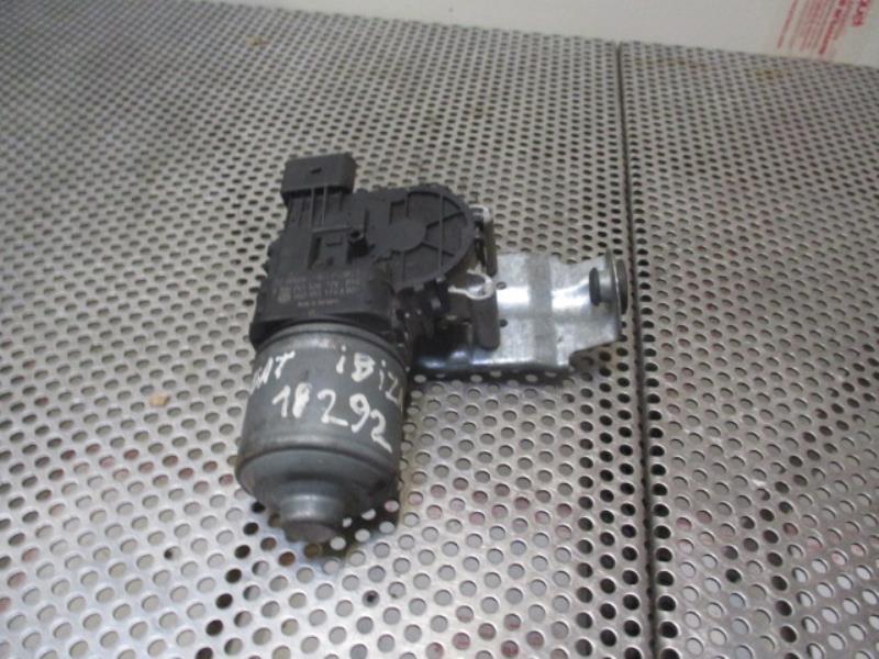 Moteur essuie glace arriere
