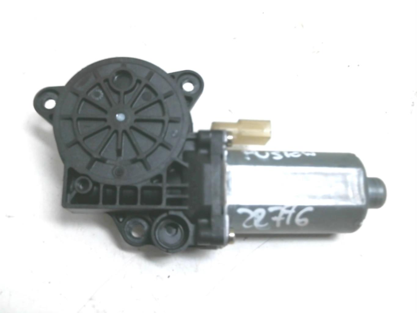 Moteur essuie glace avant droit