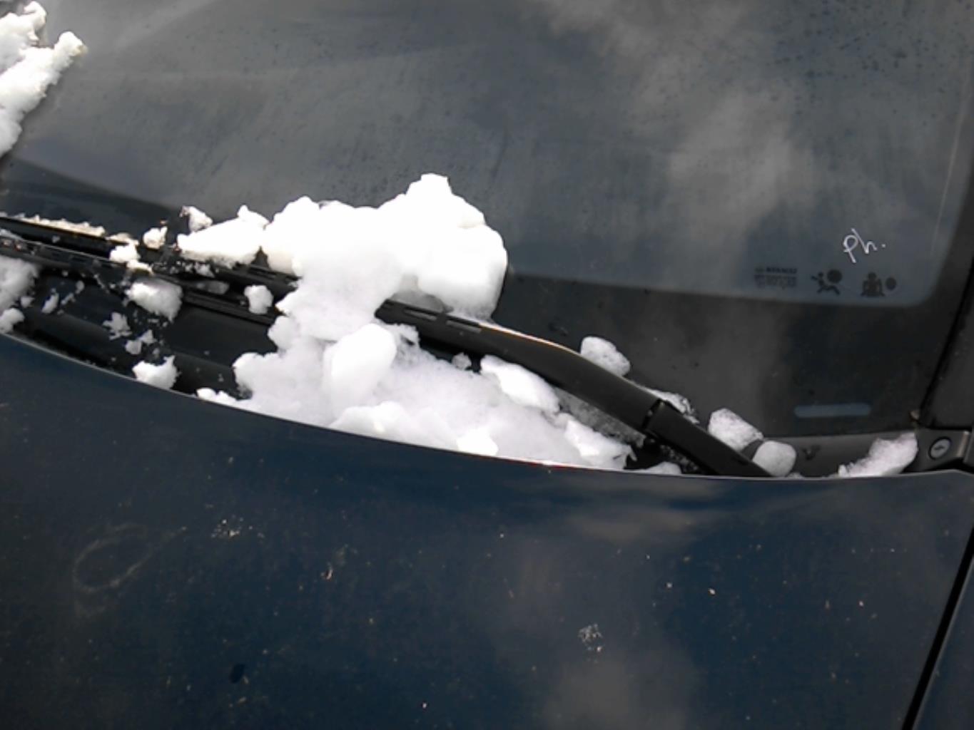 Bras essuie glace avant gauche
