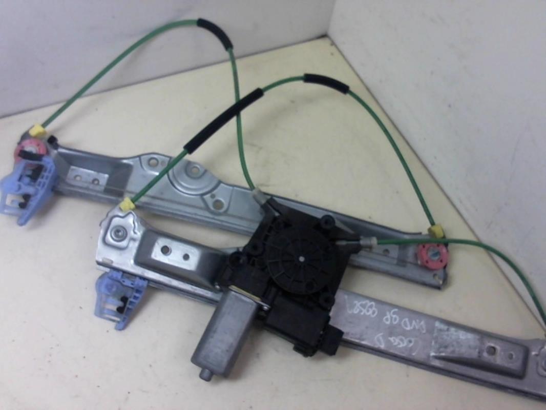 Leve vitre electrique avant droit