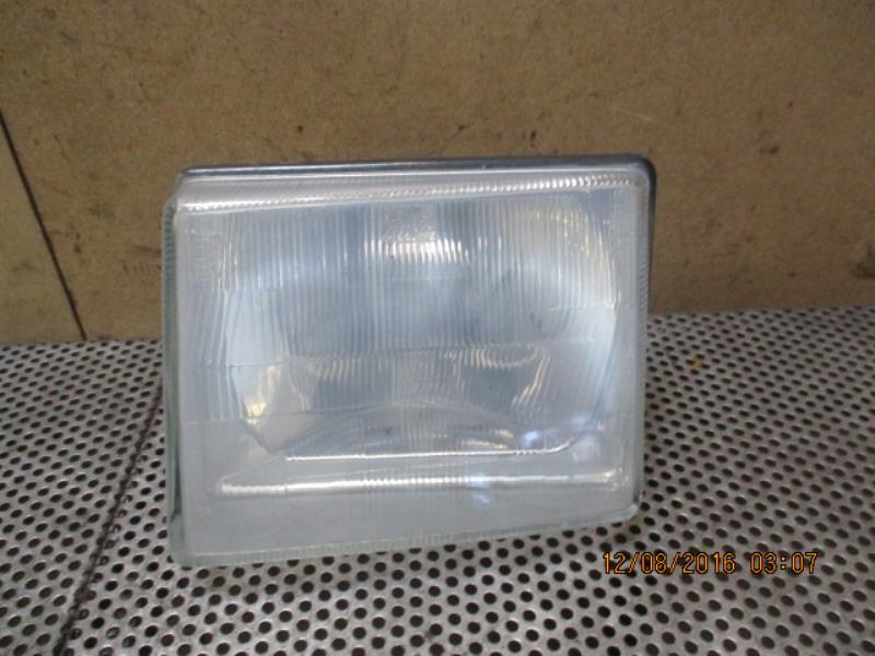Gruppo ottico anteriore principale sinistro (luci)(faro)