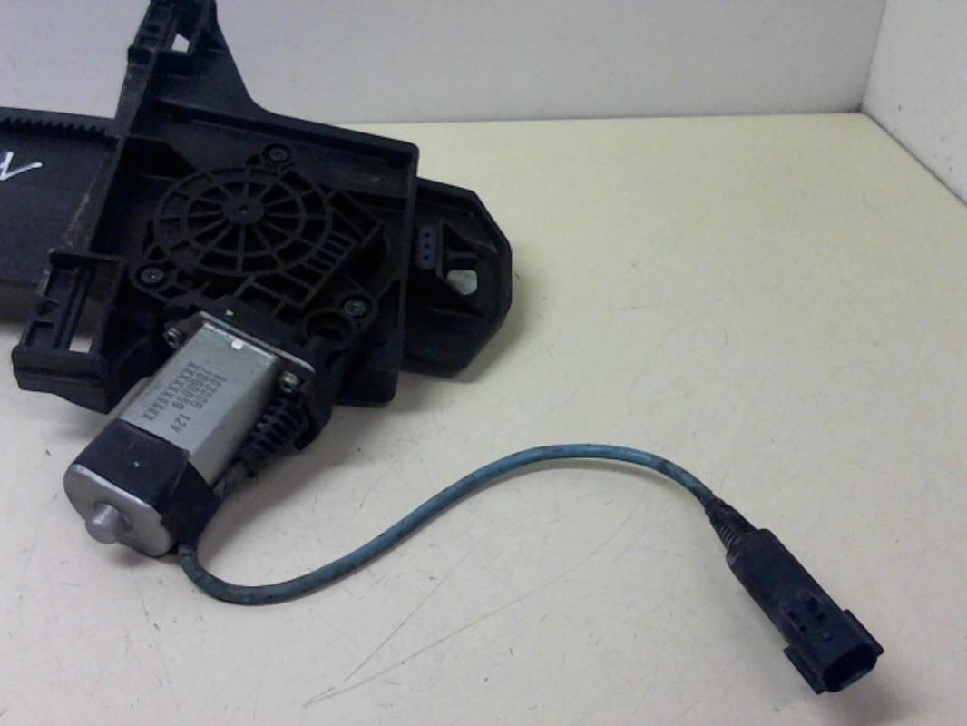 Leve vitre electrique arriere gauche