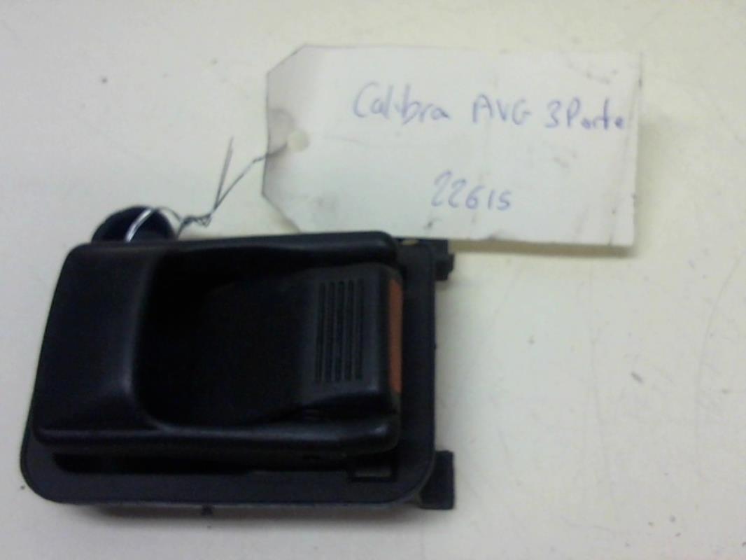Poignee porte avant gauche