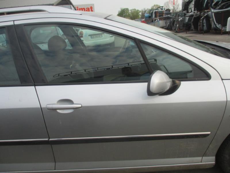Porte avant droit