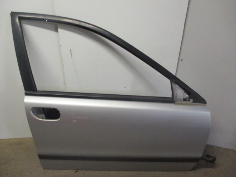Porte avant droit