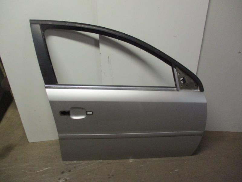 Porte avant droit