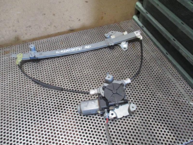 Leve vitre electrique avant droit