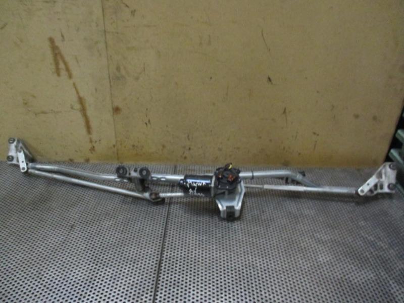 Moteur essuie glace avant