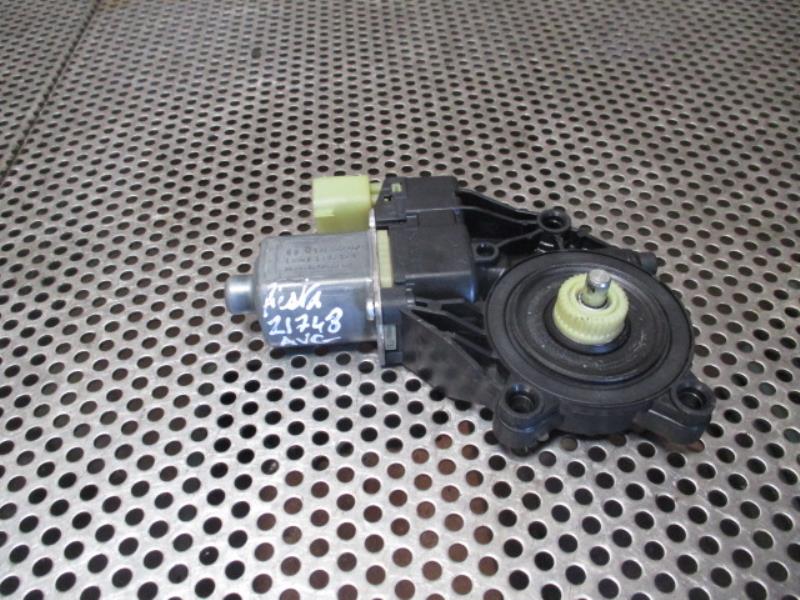 Moteur leve vitre avant gauche