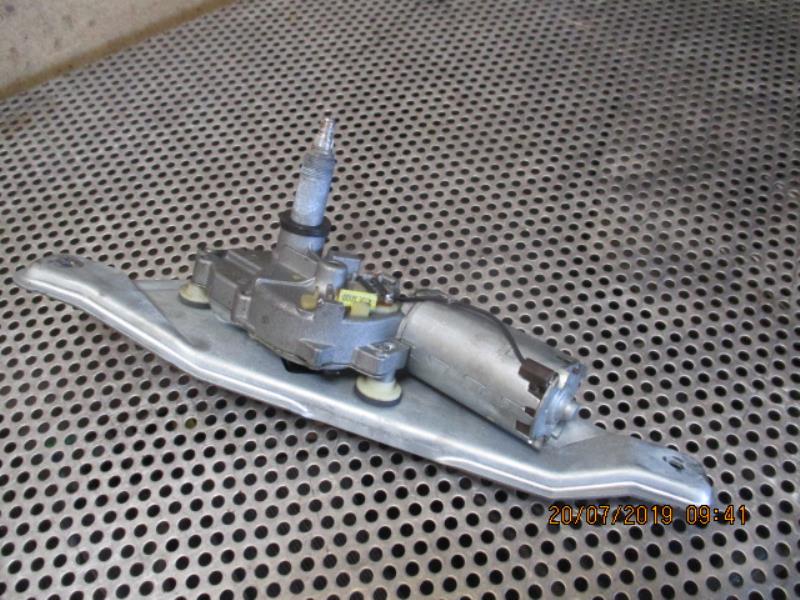 Moteur essuie glace arriere
