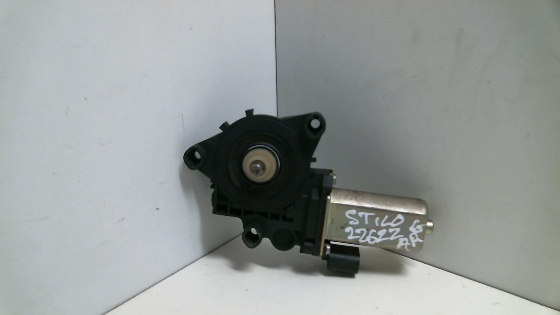 Moteur leve vitre arriere gauche