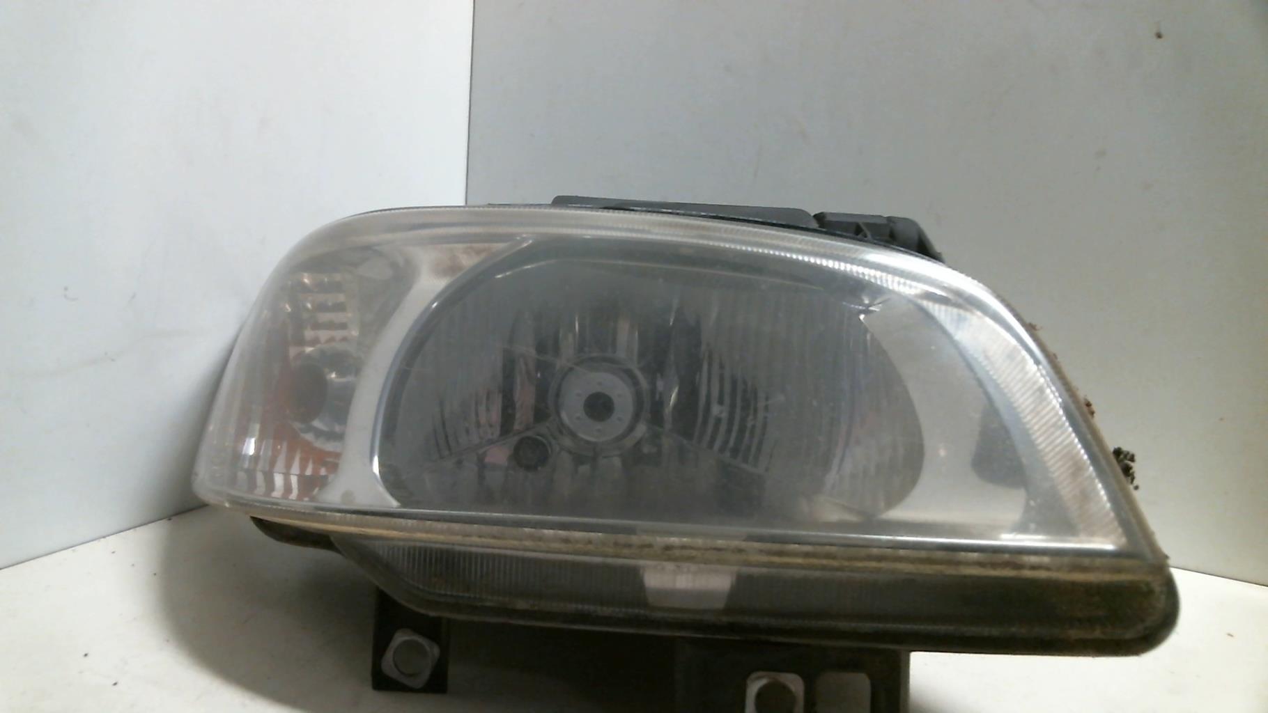 Gruppo ottico anteriore principale destro (luci)(faro)