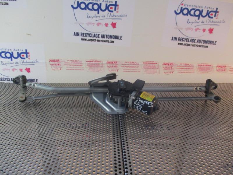 Moteur essuie glace avant