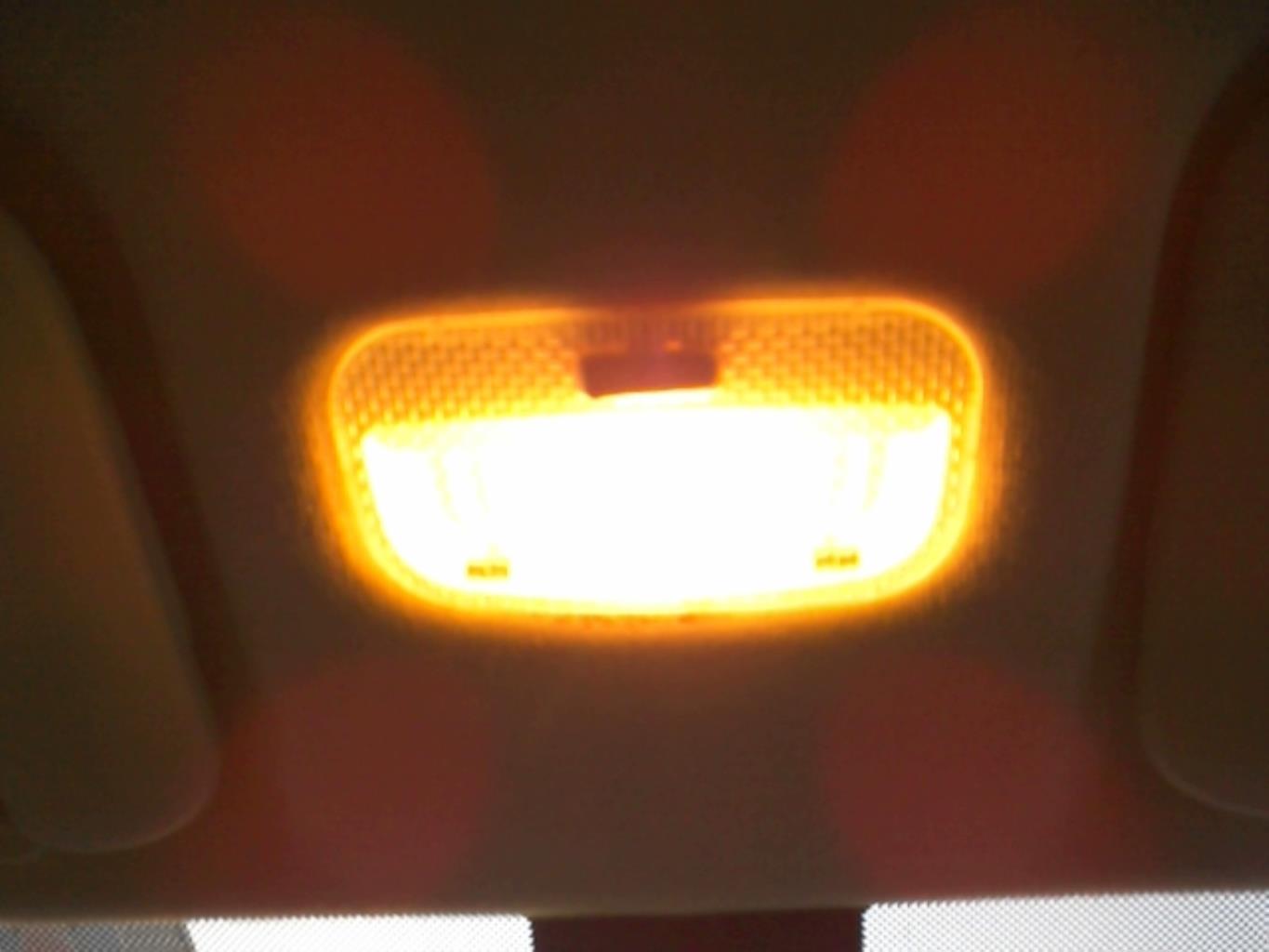 Luce di cortesia